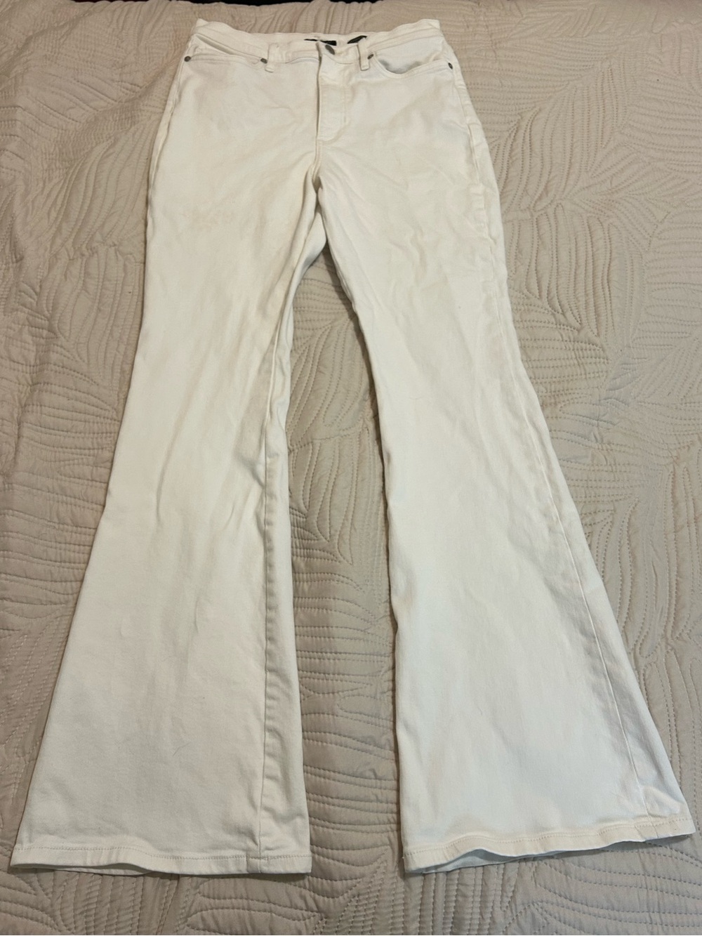 Banana Republic Women’s White High-Rise Flare Jeans Size 30